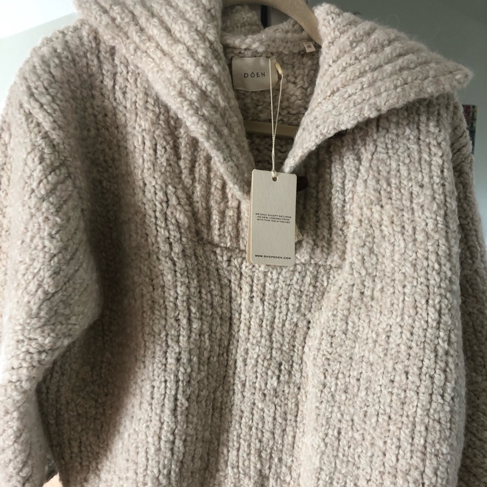 NWT evita Henley XS